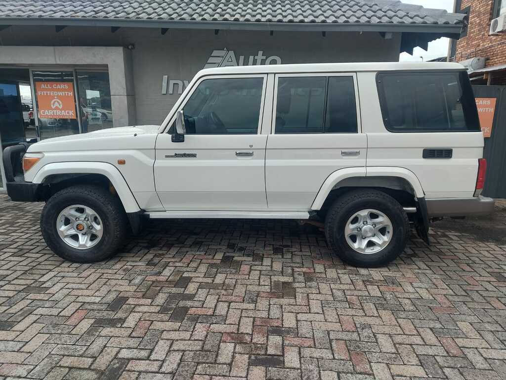 TOYOTA LAND CRUISER 76 LANDCRUISER 76 4.5D V8 S/W