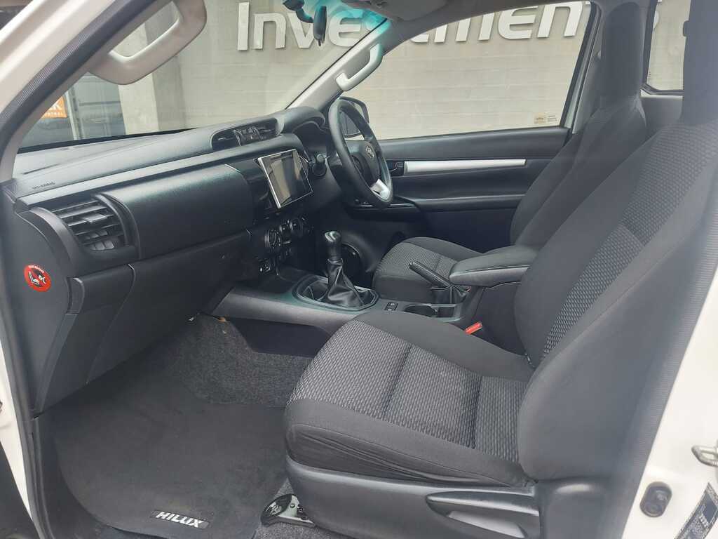 TOYOTA HILUX HILUX 2.4 GD-6 SRX 4X4 P/U S/C - 17