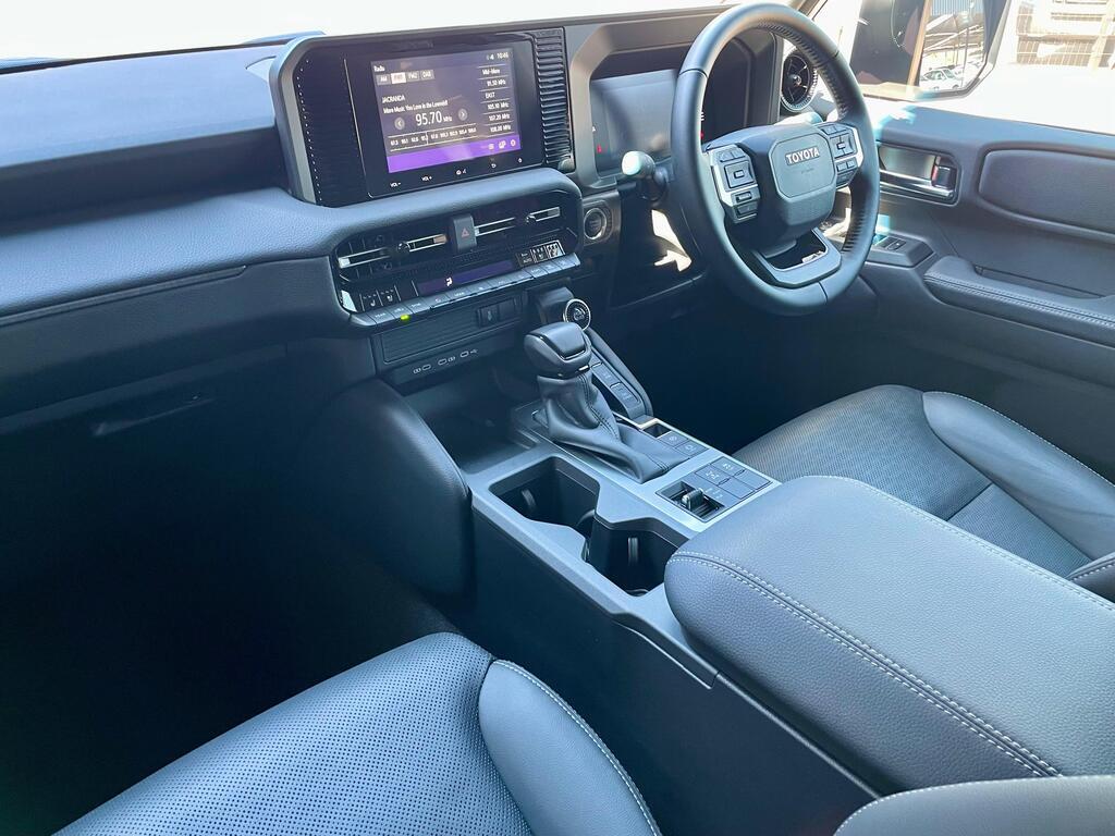 TOYOTA PRADO PRADO TX 2.8GD A/T - 18