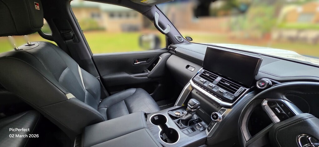 TOYOTA LAND CRUISER 300 LANDCRUISER 300 V6 3.3D GR-S - 6