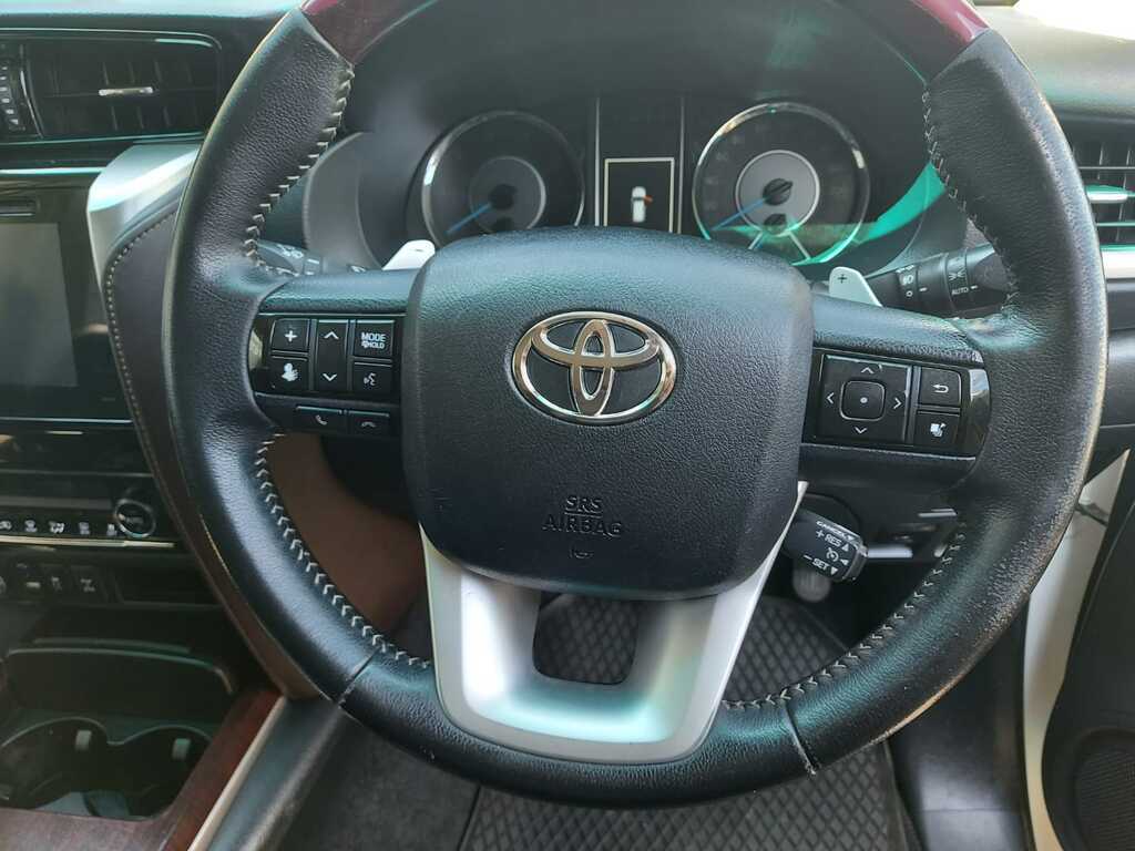 TOYOTA FORTUNER FORTUNER 2.8GD-6 R/B A/T - 14