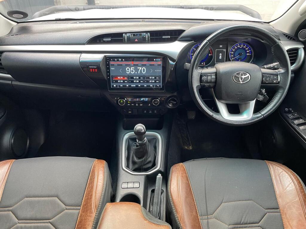 TOYOTA HILUX HILUX 2.8 GD-6 RAIDER 4X4 P/U D/C