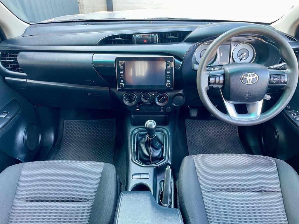 TOYOTA HILUX HILUX 2.4 GD-6 RB RAIDER P/U E/CAB - 11
