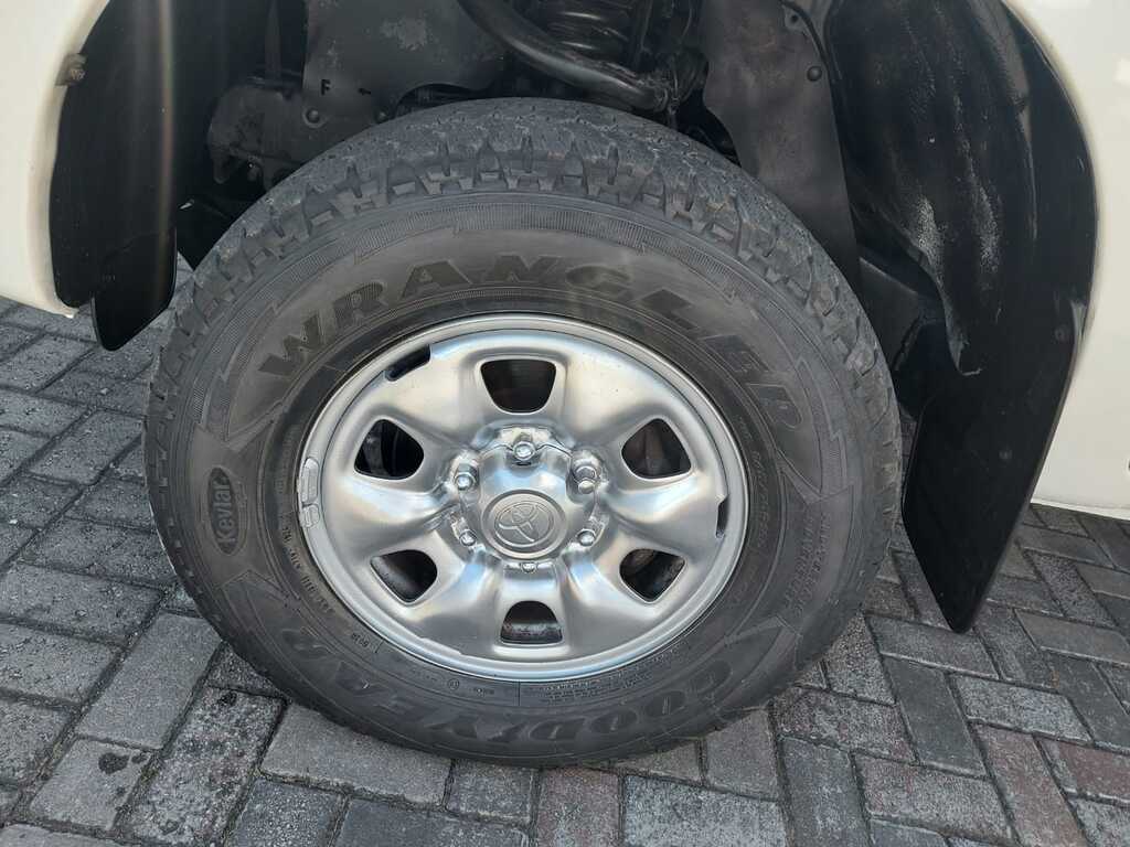 TOYOTA HILUX HILUX 2.5D-4D SRX 4X4 P/U D/C
