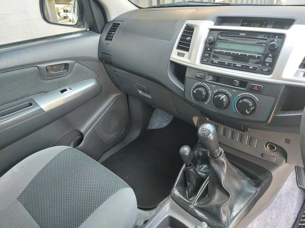 TOYOTA HILUX HILUX 2.5D-4D SRX 4X4 P/U D/C