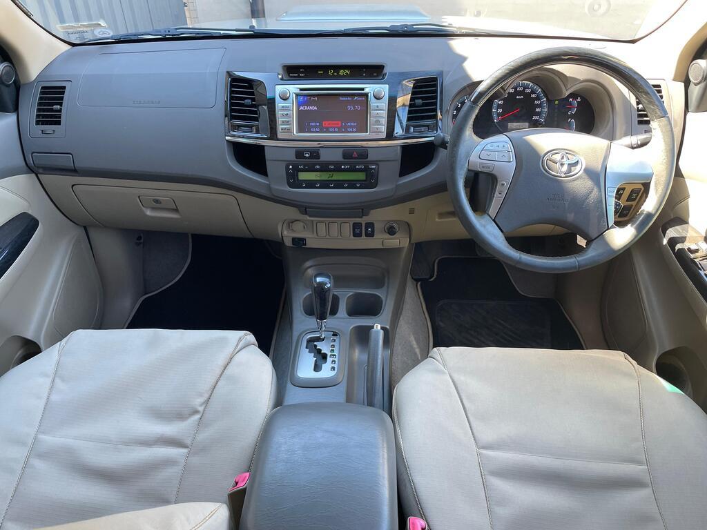 TOYOTA FORTUNER FORTUNER 3.0D-4D R/B A/T - 12