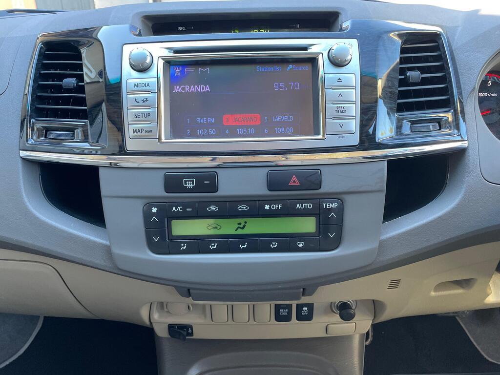TOYOTA FORTUNER FORTUNER 3.0D-4D R/B A/T - 14