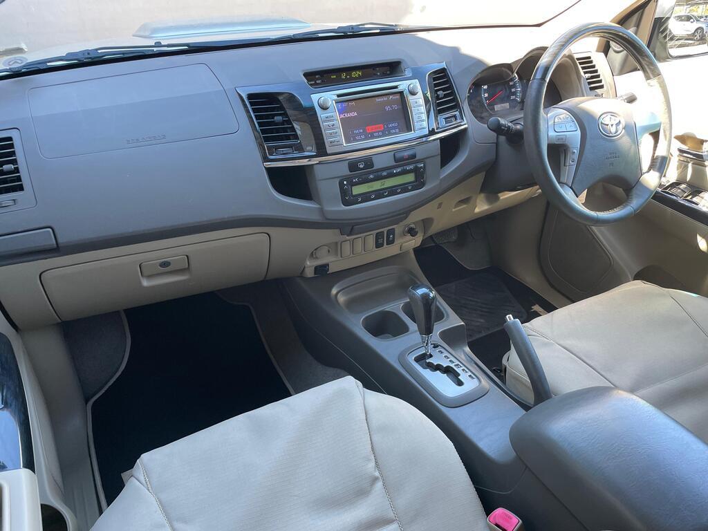 TOYOTA FORTUNER FORTUNER 3.0D-4D R/B A/T - 15
