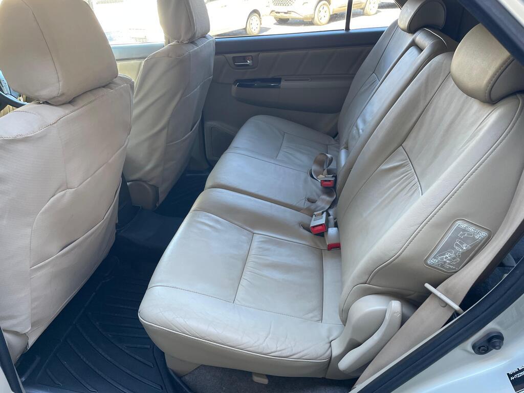 TOYOTA FORTUNER FORTUNER 3.0D-4D R/B A/T - 19