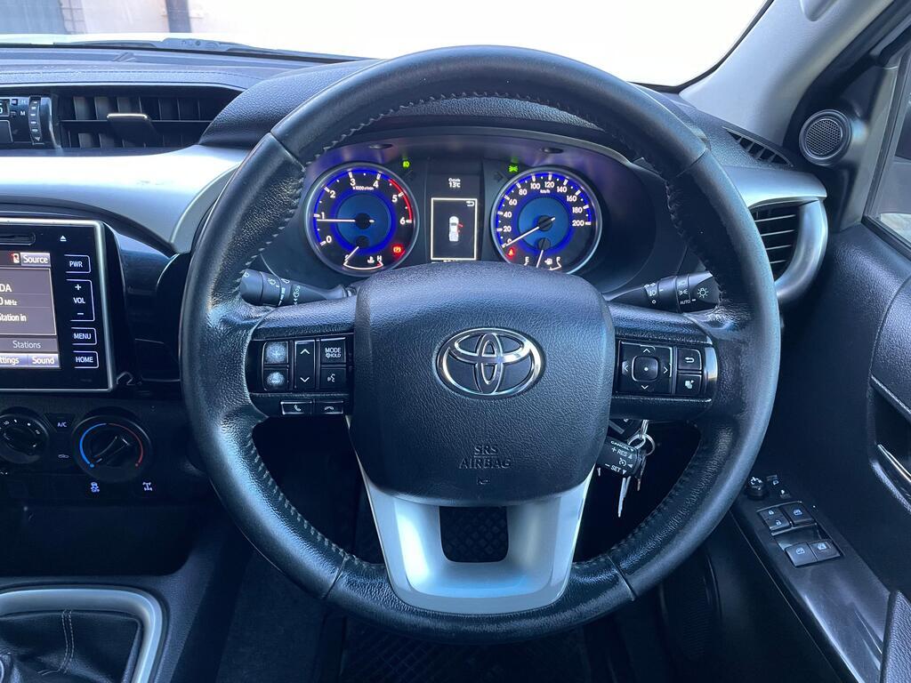 TOYOTA HILUX HILUX 2.8 GD-6 RB RAIDER P/U E/CAB - 16