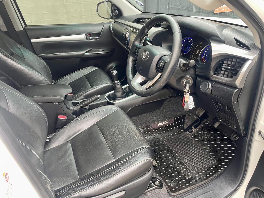 TOYOTA HILUX HILUX 2.8 GD-6 RAIDER 4X4 P/U D/C - 14
