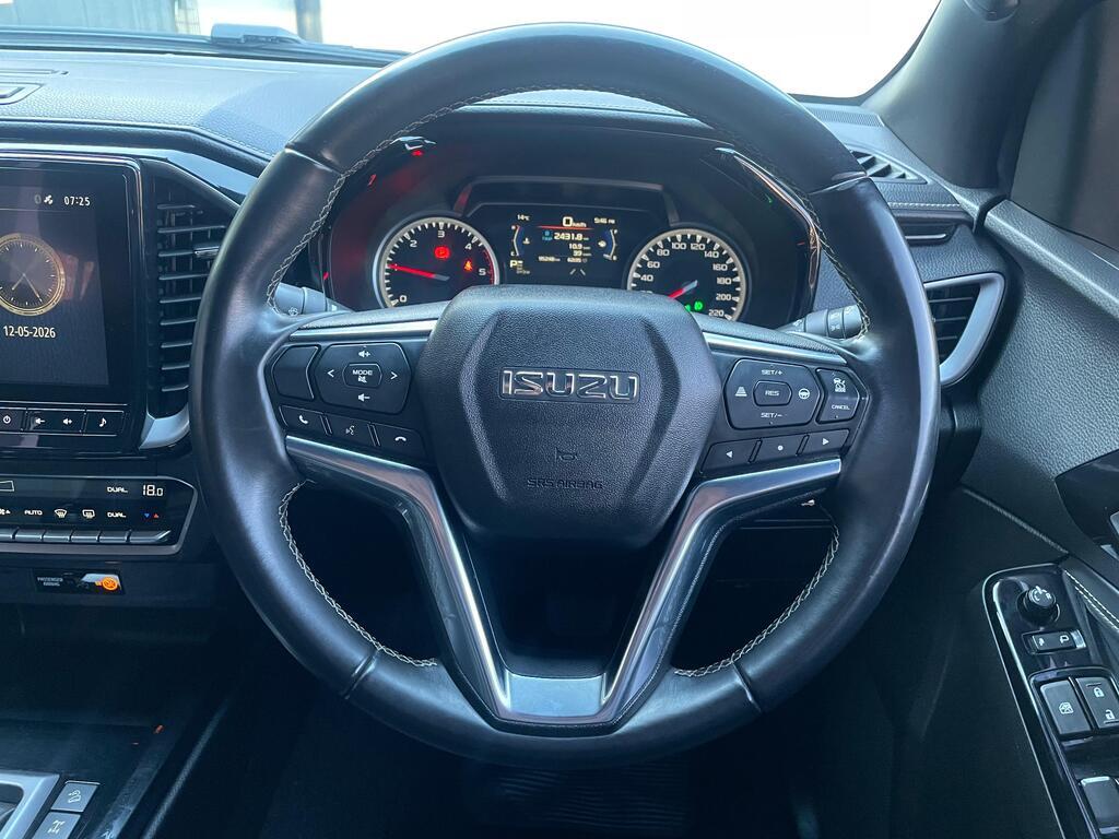 ISUZU D-MAX D-MAX 3.0 Ddi V-CROSS HR A/T D/C P/U - 14