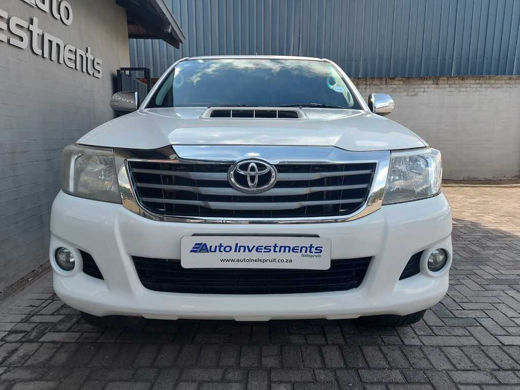 TOYOTA HILUX HILUX 3.0 D-4D LEGEND 45 4X4 A/T P/U D/C