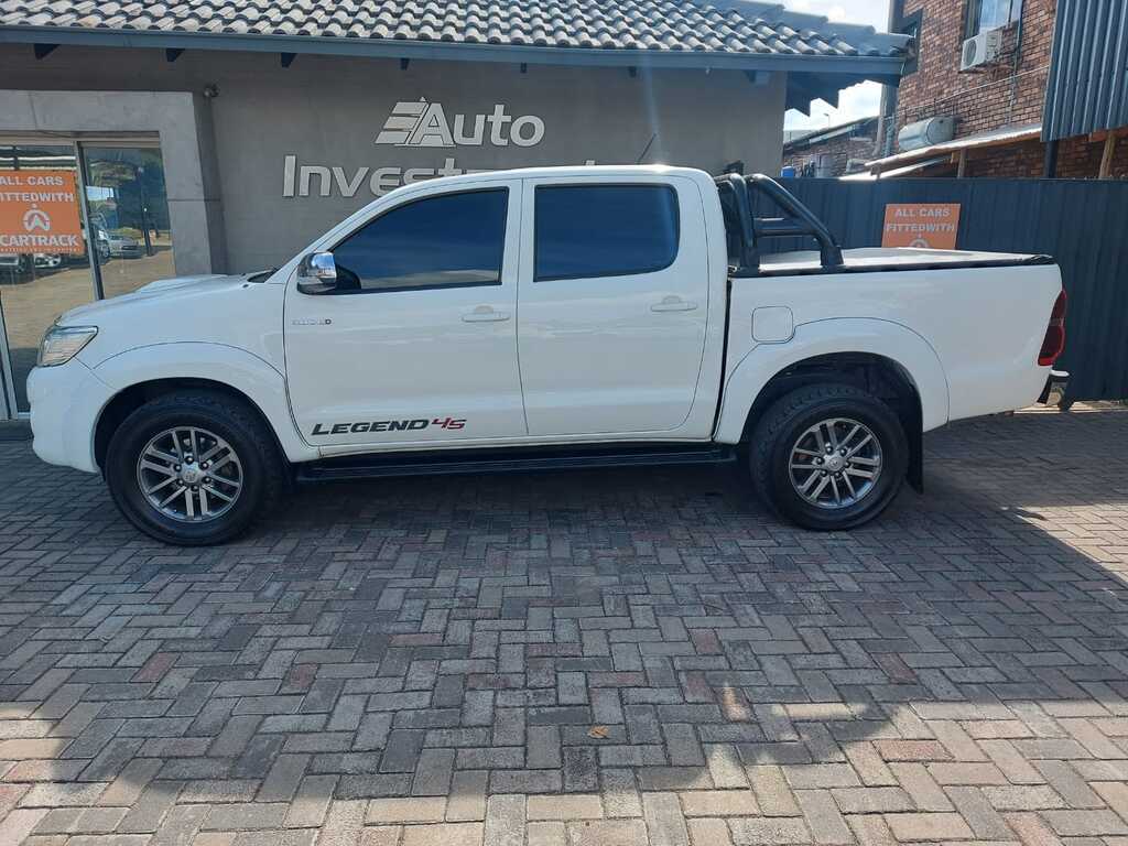 TOYOTA HILUX HILUX 3.0 D-4D LEGEND 45 4X4 A/T P/U D/C