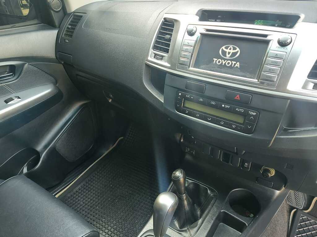 TOYOTA HILUX HILUX 3.0 D-4D LEGEND 45 4X4 A/T P/U D/C