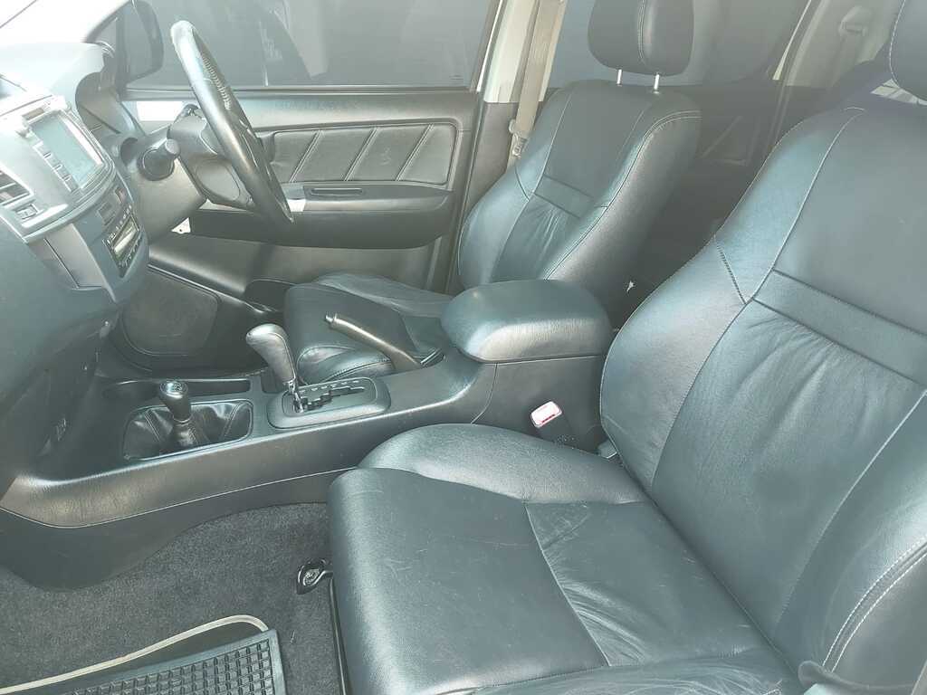 TOYOTA HILUX HILUX 3.0 D-4D LEGEND 45 4X4 A/T P/U D/C