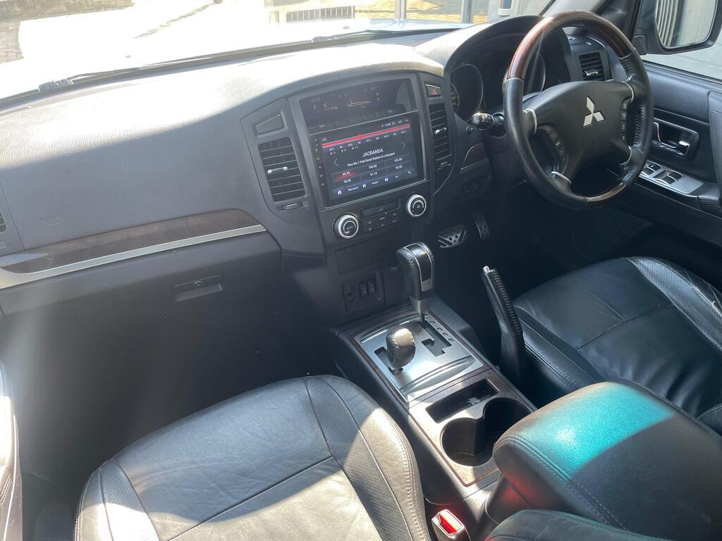 MITSUBISHI PAJERO PAJERO 3.2 Di-Dc GLS A/T - 10