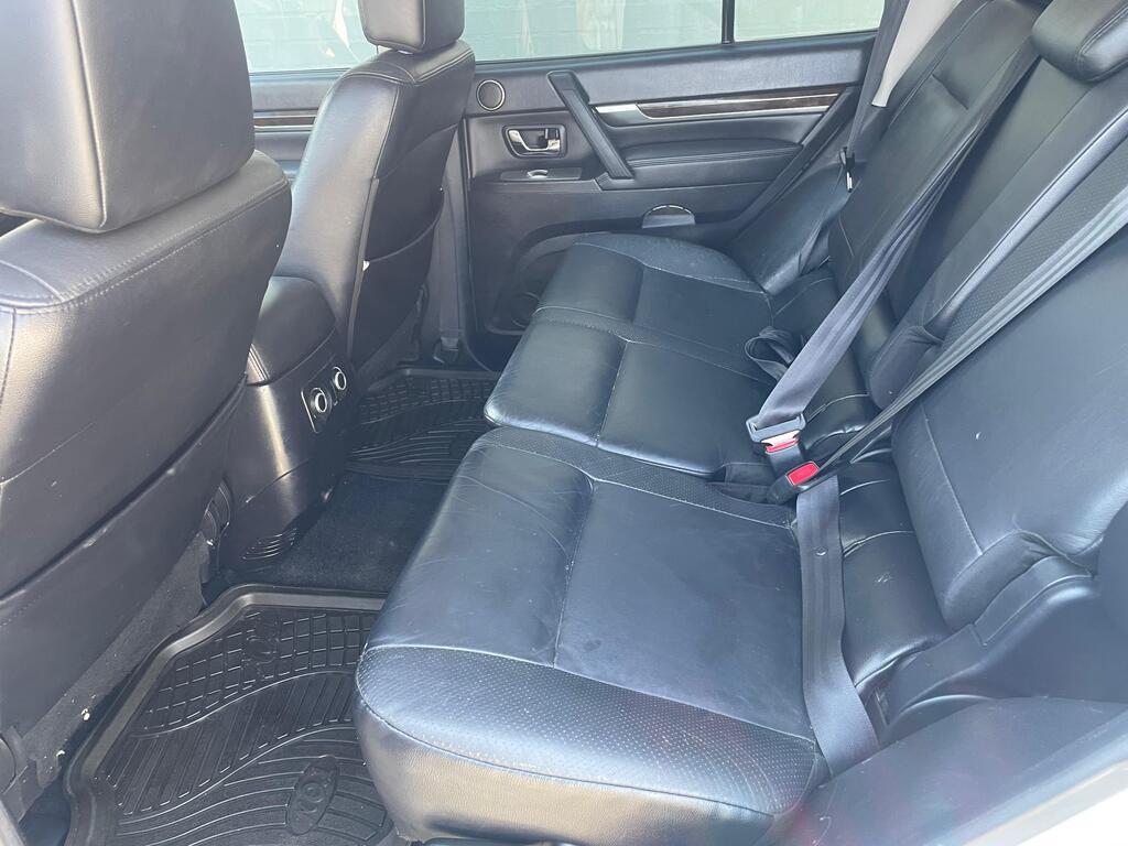 MITSUBISHI PAJERO PAJERO 3.2 Di-Dc GLS A/T - 18
