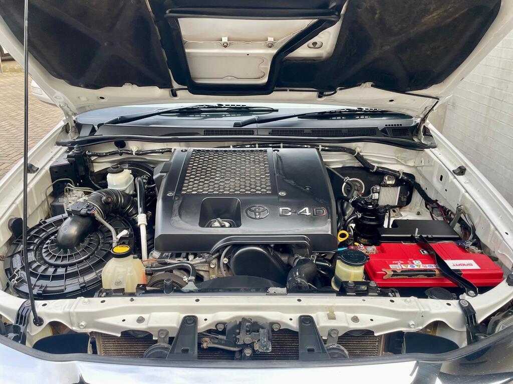 TOYOTA FORTUNER FORTUNER 3.0D-4D 4X4 - 10
