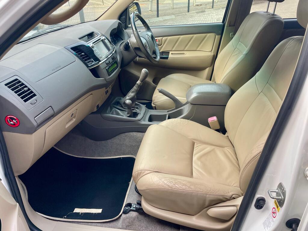 TOYOTA FORTUNER FORTUNER 3.0D-4D 4X4 - 18