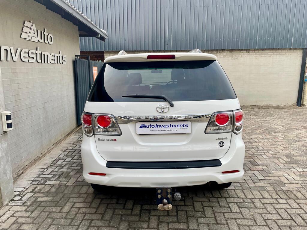 TOYOTA FORTUNER FORTUNER 3.0D-4D 4X4 - 6