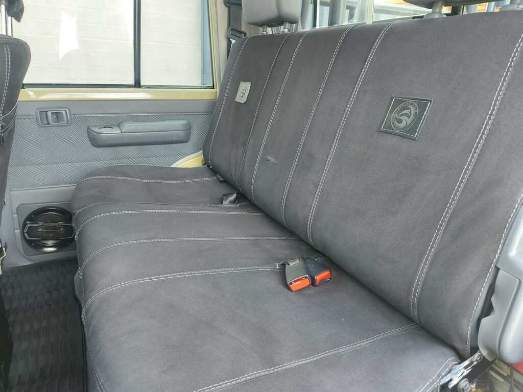 TOYOTA LAND CRUISER 79 LAND CRUISER 79 4.5D P/U D/C - 17