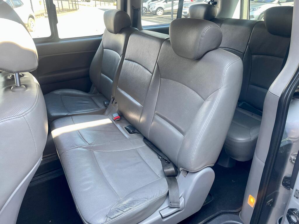 HYUNDAI H-1 H-1 2.5 CRDI A/T/ 2.5 ELITE A/T - 16
