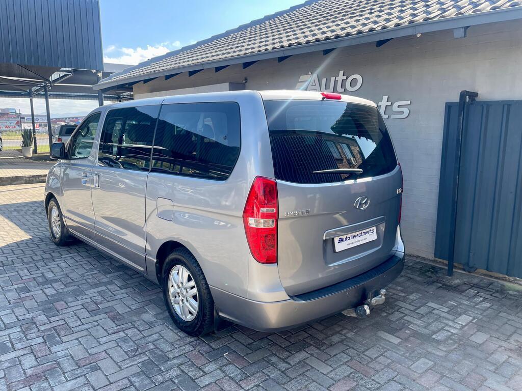 HYUNDAI H-1 H-1 2.5 CRDI A/T/ 2.5 ELITE A/T - 7