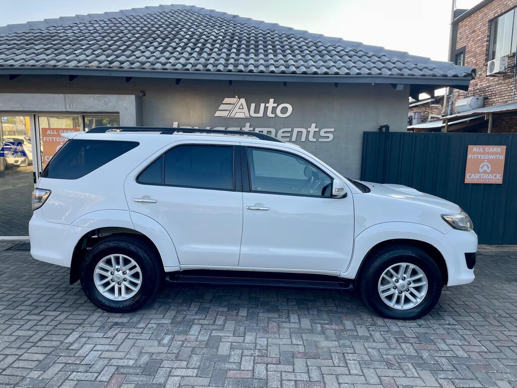 TOYOTA FORTUNER FORTUNER 3.0D-4D 4X4 A/T - 4