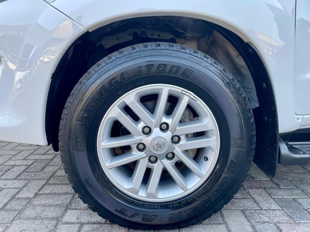 TOYOTA FORTUNER FORTUNER 3.0D-4D 4X4 A/T - 8