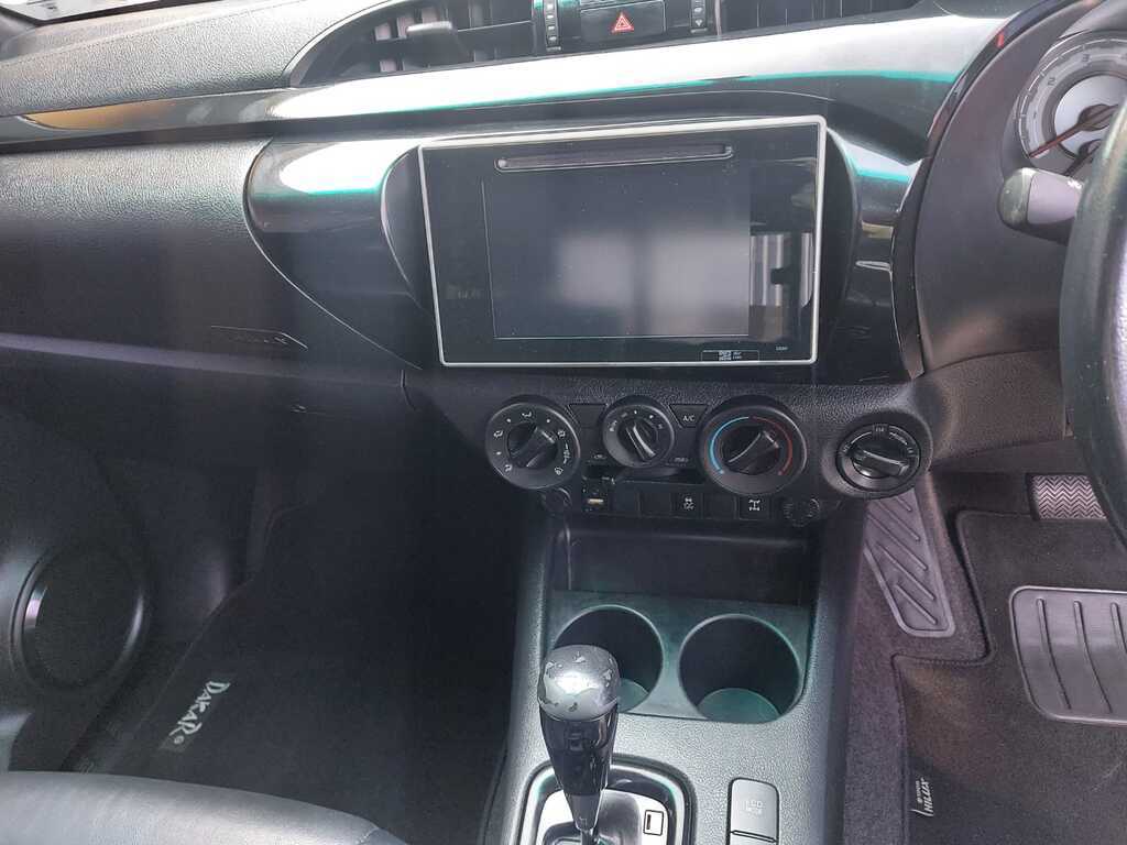 TOYOTA HILUX HILUX 2.8 GD-6 RB RAIDER 4X4 A/T P/U E/CAB - 10
