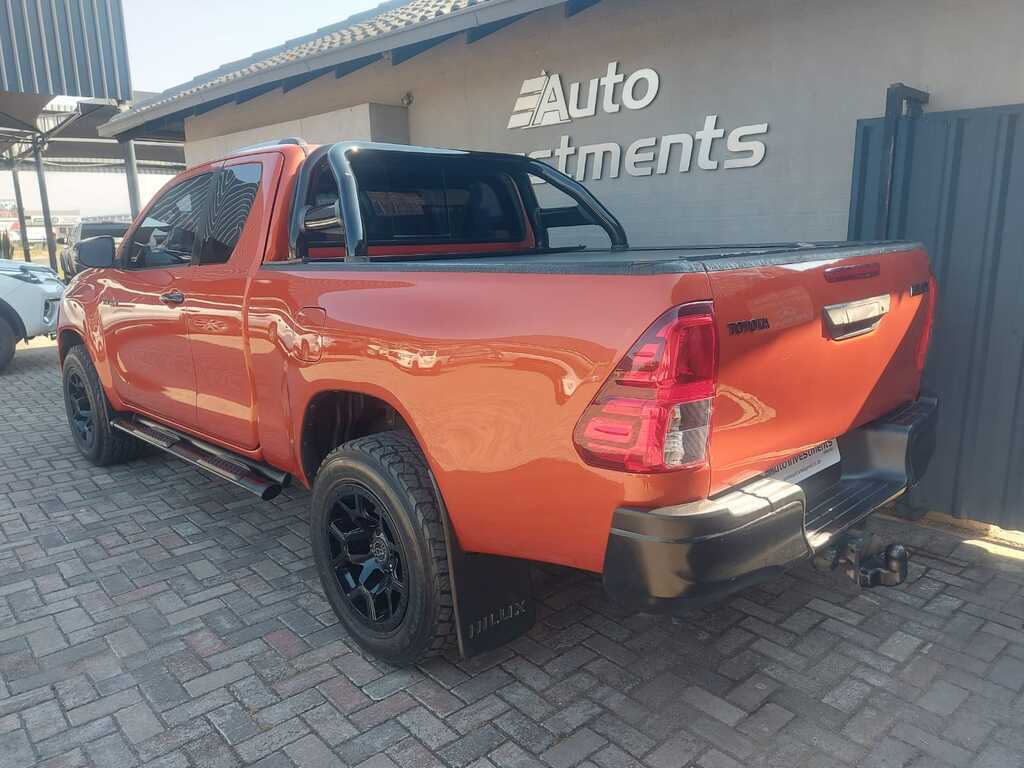 TOYOTA HILUX HILUX 2.8 GD-6 RB RAIDER 4X4 A/T P/U E/CAB - 15
