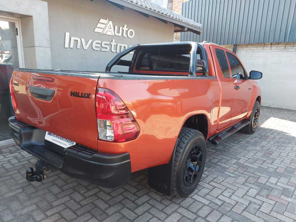 TOYOTA HILUX HILUX 2.8 GD-6 RB RAIDER 4X4 A/T P/U E/CAB - 4