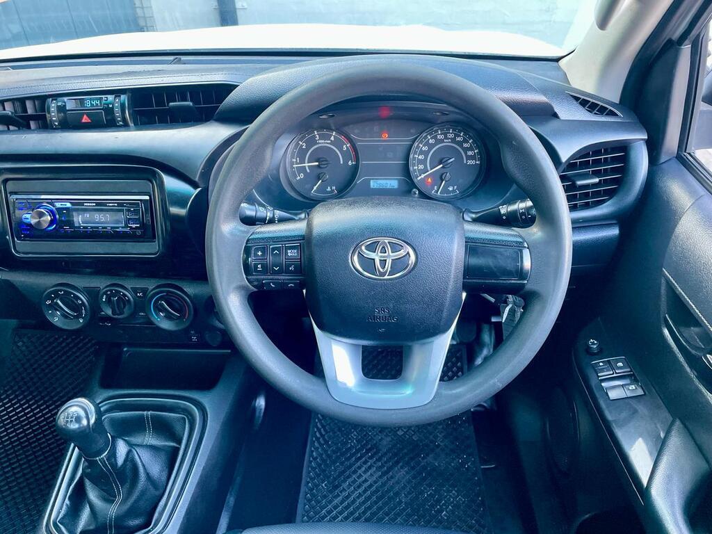 TOYOTA HILUX HILUX 2.4 GD-6 SR 4X4 P/U S/C - 13