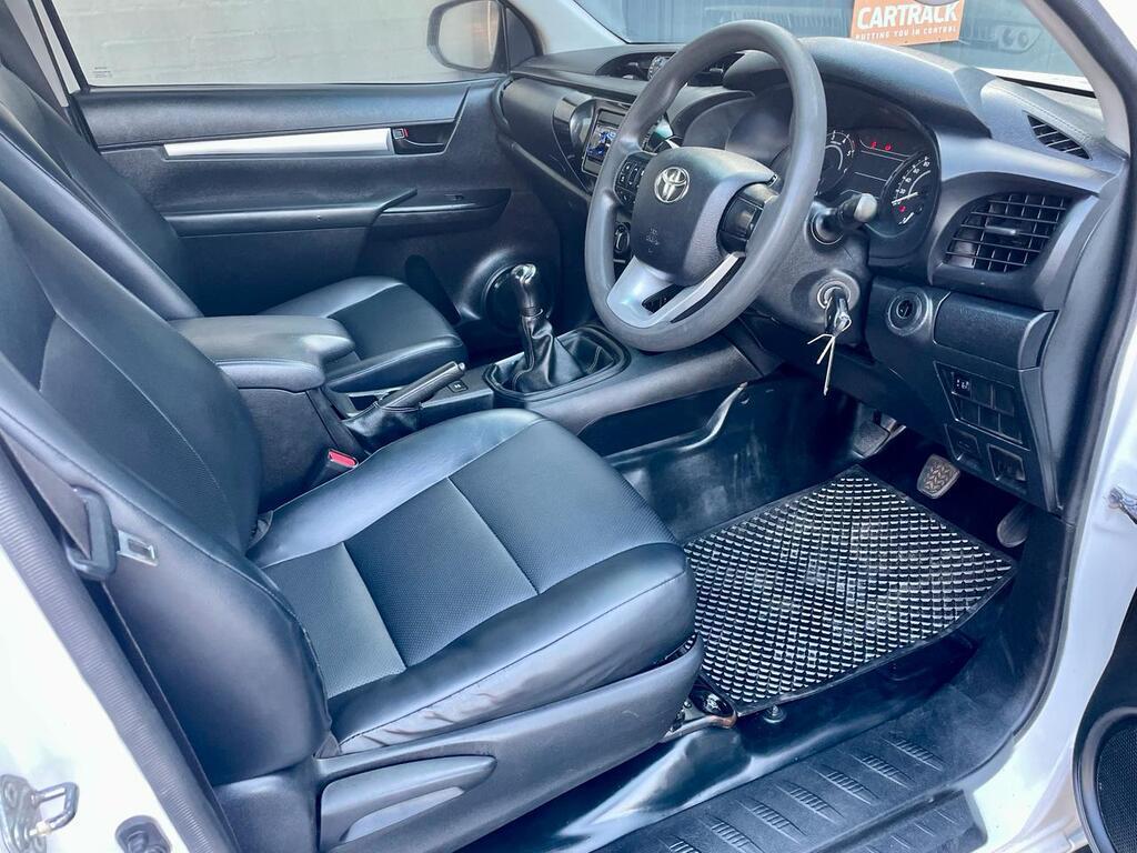 TOYOTA HILUX HILUX 2.4 GD-6 SR 4X4 P/U S/C - 14