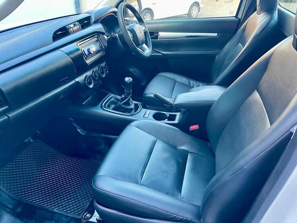 TOYOTA HILUX HILUX 2.4 GD-6 SR 4X4 P/U S/C - 15