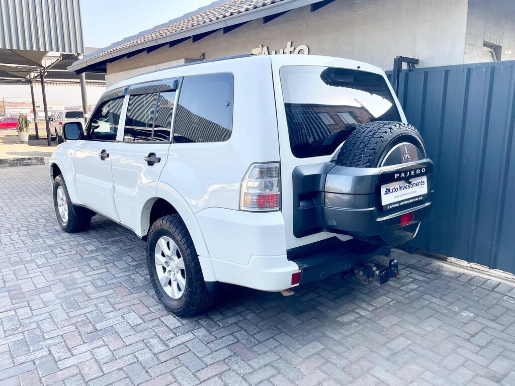 MITSUBISHI PAJERO PAJERO 3.2 Di - Dc GLX  A/T - 7