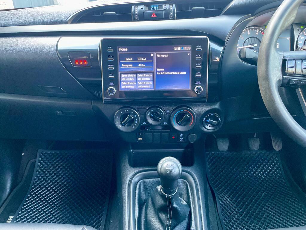 TOYOTA HILUX HILUX 2.4 GD-6 RAIDER 4X4 P/U D/C