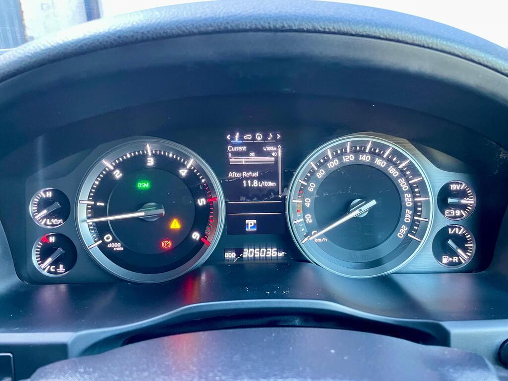 TOYOTA LAND CRUISER 200 LANDCRUISER 200 V8 4.5D VX A/T - 18