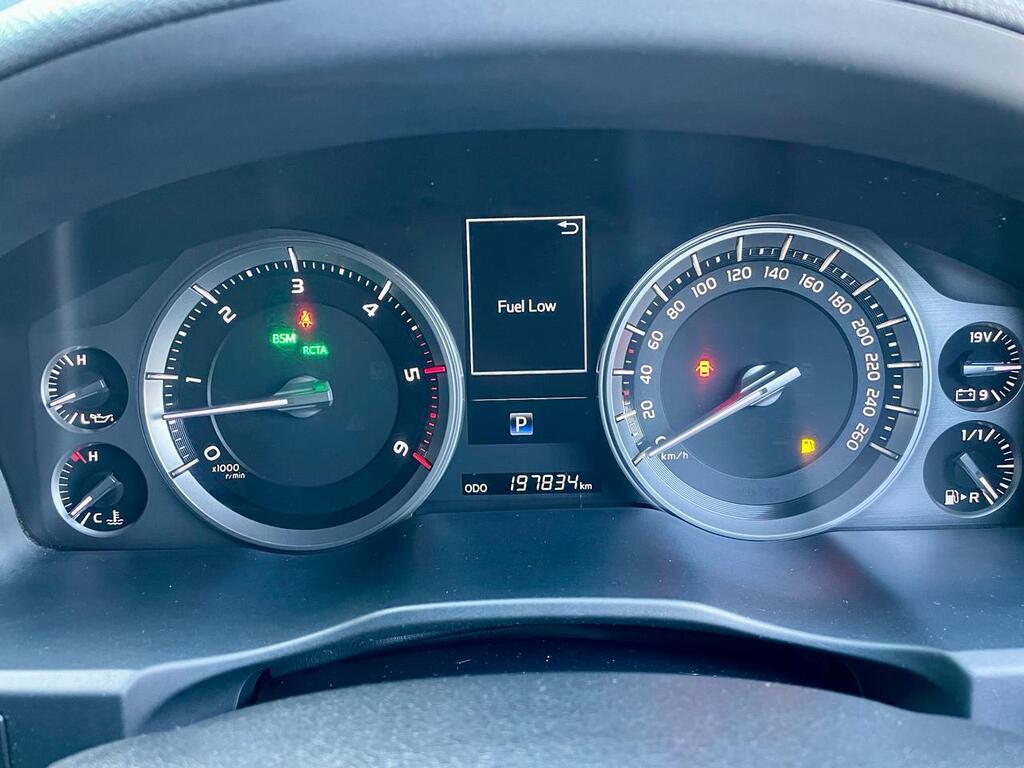 TOYOTA LAND CRUISER 200 LANDCRUISER 200 V8 4.5D VX A/T - 19