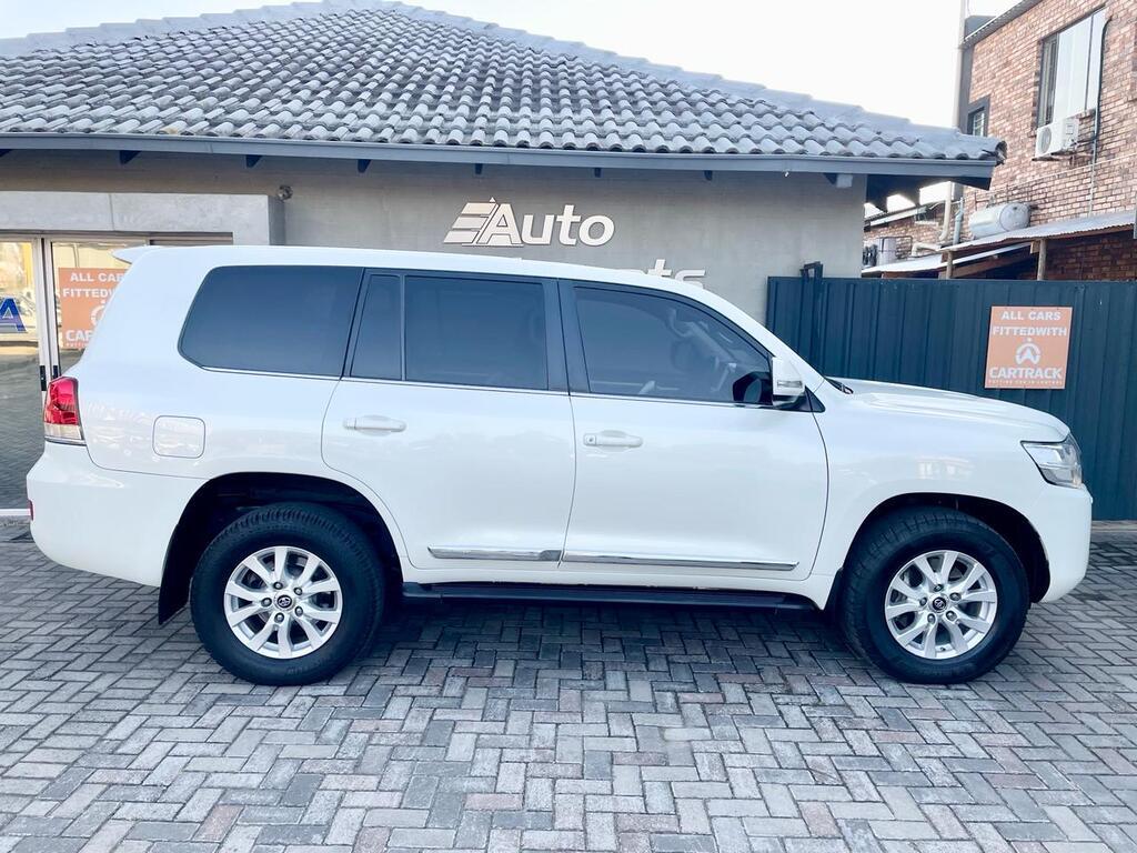 TOYOTA LAND CRUISER 200 LANDCRUISER 200 V8 4.5D VX A/T - 4