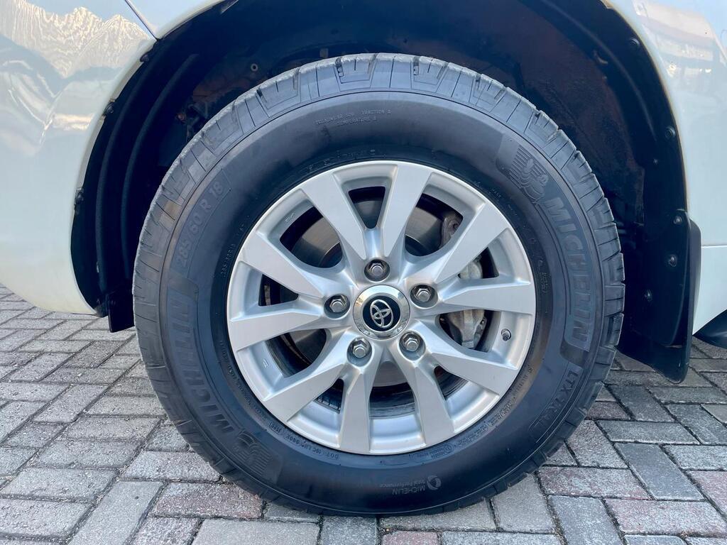 TOYOTA LAND CRUISER 200 LANDCRUISER 200 V8 4.5D VX A/T - 9