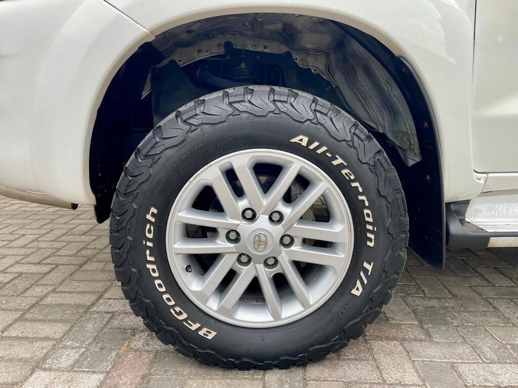 TOYOTA HILUX HILUX 3.0D-4D RAIDER XTRA CAB P/U S/C - 11
