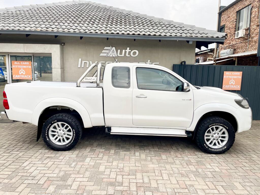 TOYOTA HILUX HILUX 3.0D-4D RAIDER XTRA CAB P/U S/C - 4