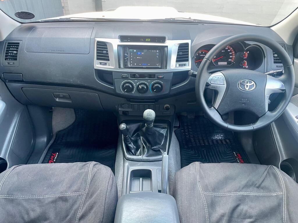 TOYOTA HILUX HILUX 3.0 D-4D RAIDER 4X4 P/U S/C - 12
