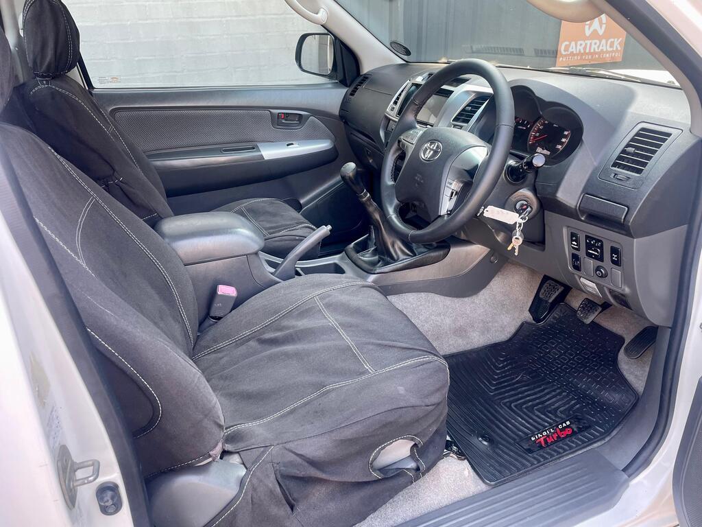 TOYOTA HILUX HILUX 3.0 D-4D RAIDER 4X4 P/U S/C - 15