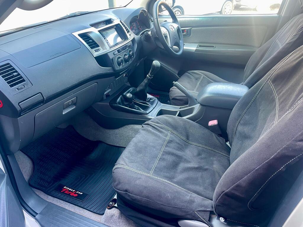 TOYOTA HILUX HILUX 3.0 D-4D RAIDER 4X4 P/U S/C - 16