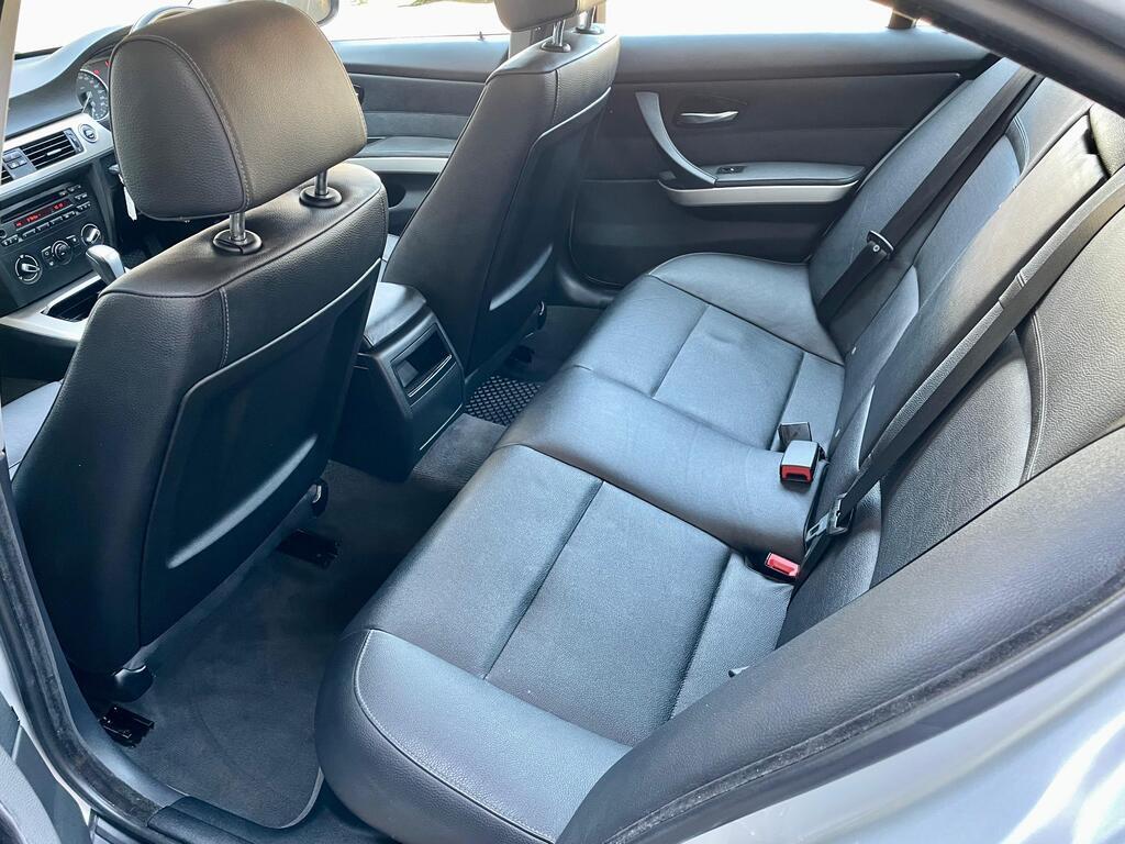 BMW 3 SERIES 320i A/T (E90) - 17