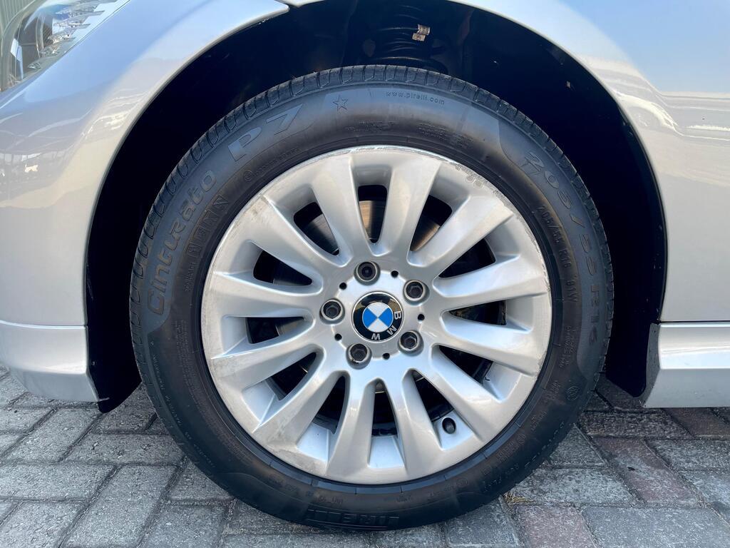 BMW 3 SERIES 320i A/T (E90) - 9