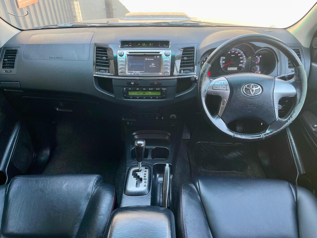 TOYOTA FORTUNER FORTUNER 3.0D-4D R/B A/T - 11